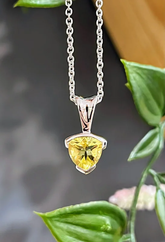 Unique & Co Sterling Silver Lemon Citrine Pendant Necklace