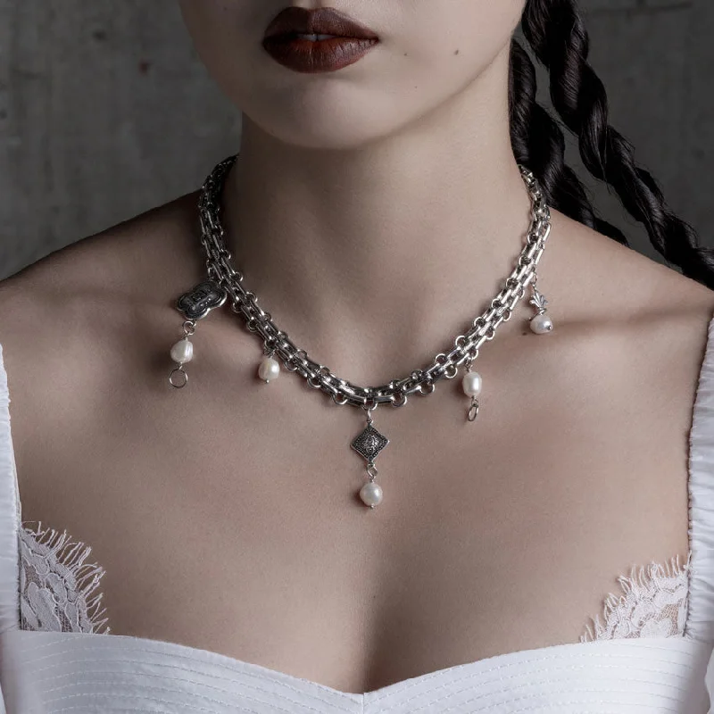 Modern layered necklace-BANQUET. Pearl Charm Collar - Silver