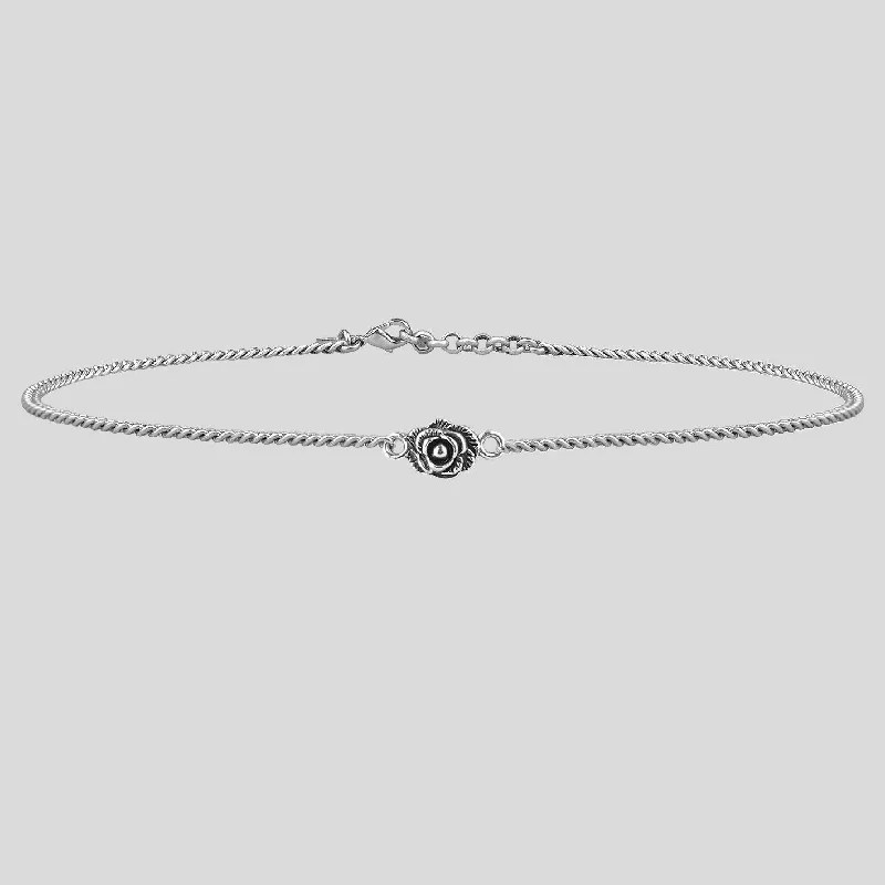 Polished rose necklace-MAE. Little Rose Silver Chain Choker