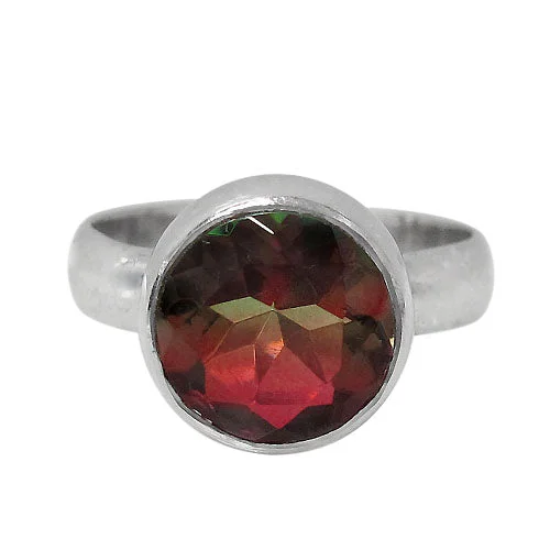 Baroque pearl ring-Rhodium plated on Sterling Silver, faceted round stone ring. Colour and size may vary. Approx stone size: 12mm Diameter.