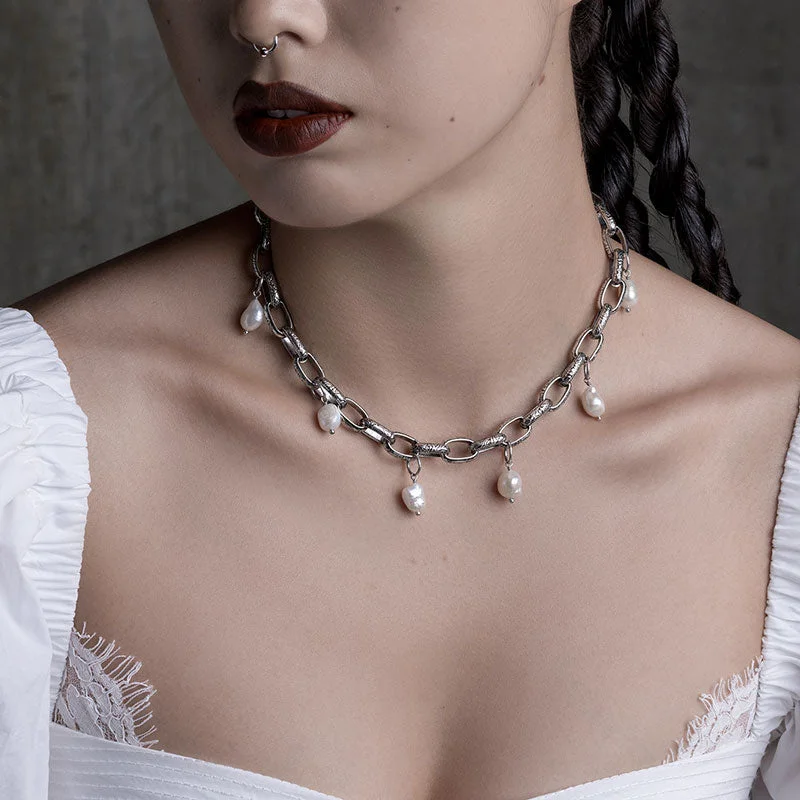 Braided chain necklace-SOVEREIGN. Ornate Link Pearl Collar - Silver