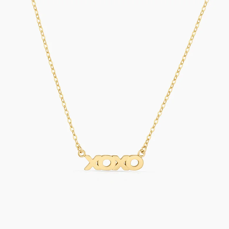 Arrow motif necklace-XOXO Script Necklace